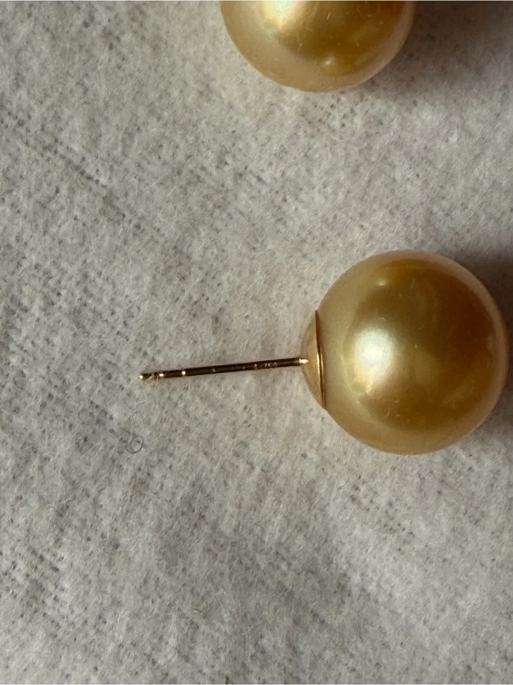 18K Gold South Sea Pearl Stud Earrings